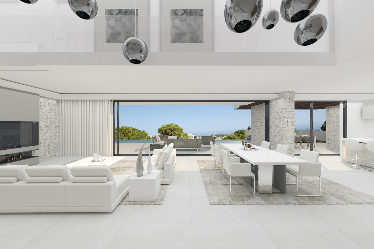 New Villa for sale in Estepona