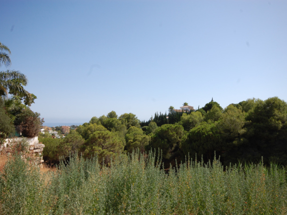 New Villa for sale in Estepona