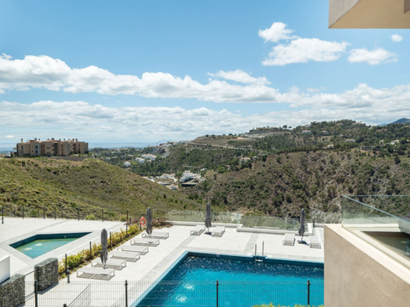 Apartment for sale in Benahavís