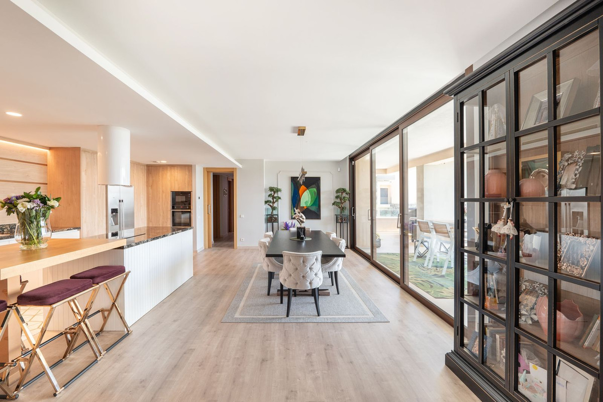 Apartment for sale in Benahavís