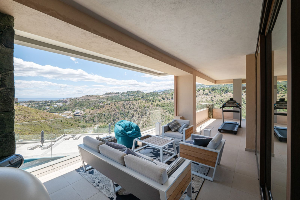 Apartment for sale in Benahavís
