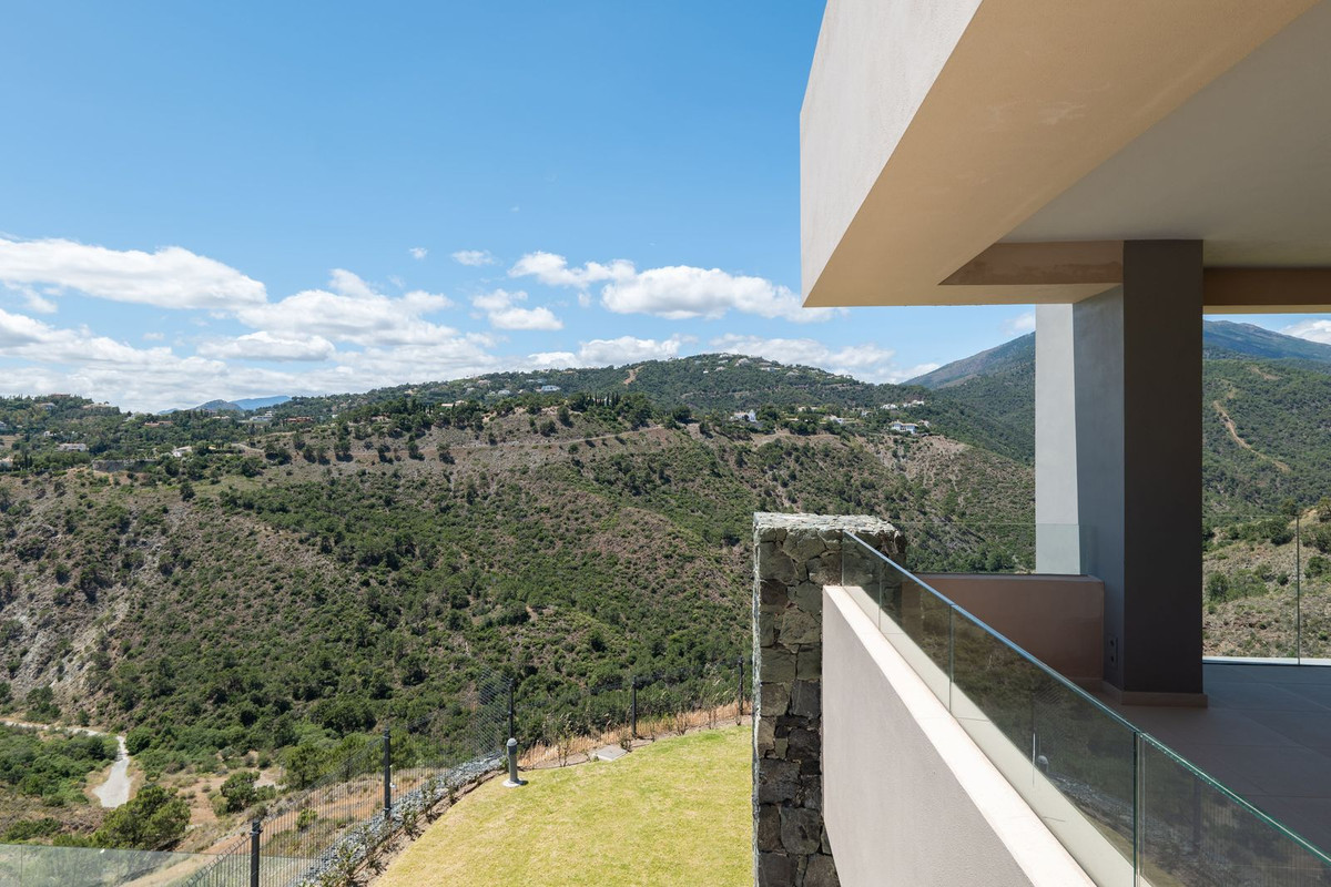 Apartment for sale in Benahavís