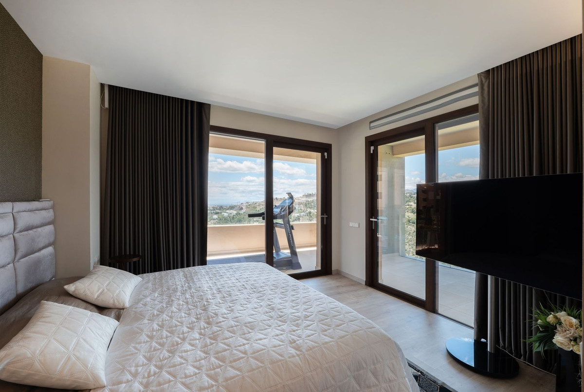 Apartment for sale in Benahavís