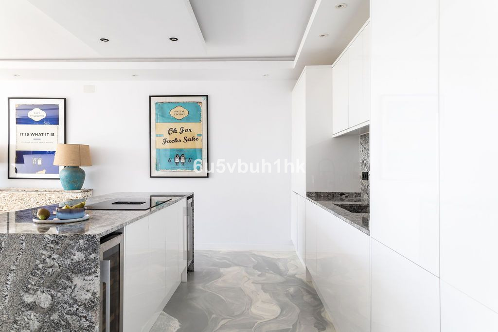 Apartment for sale in Benahavís