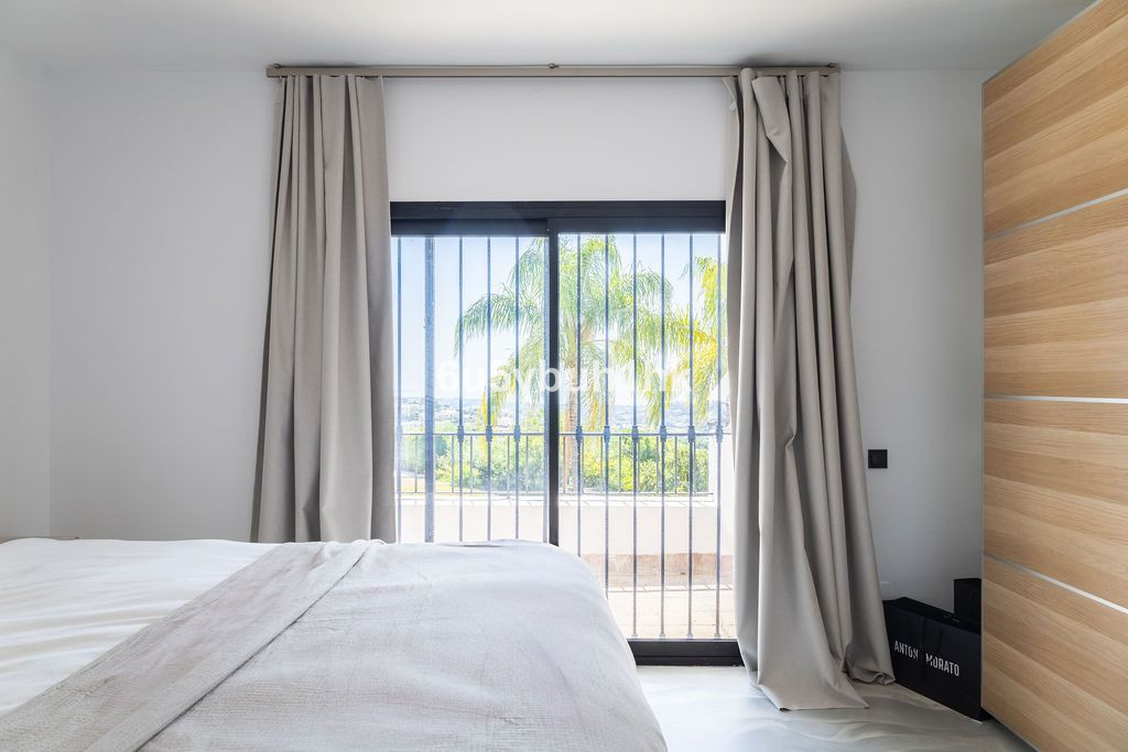 Apartment for sale in Benahavís