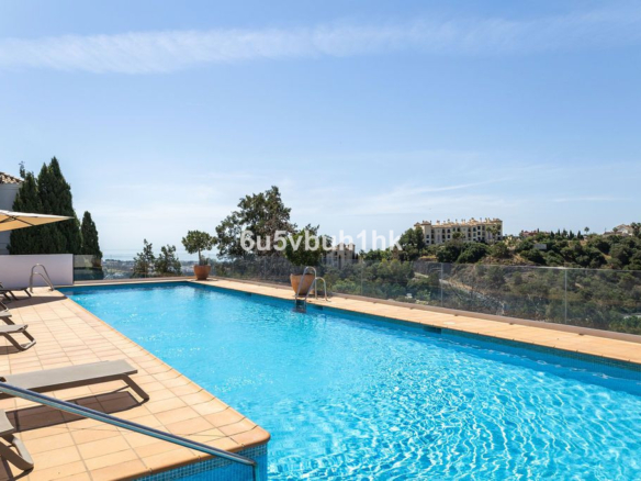 Apartment for sale in Benahavís