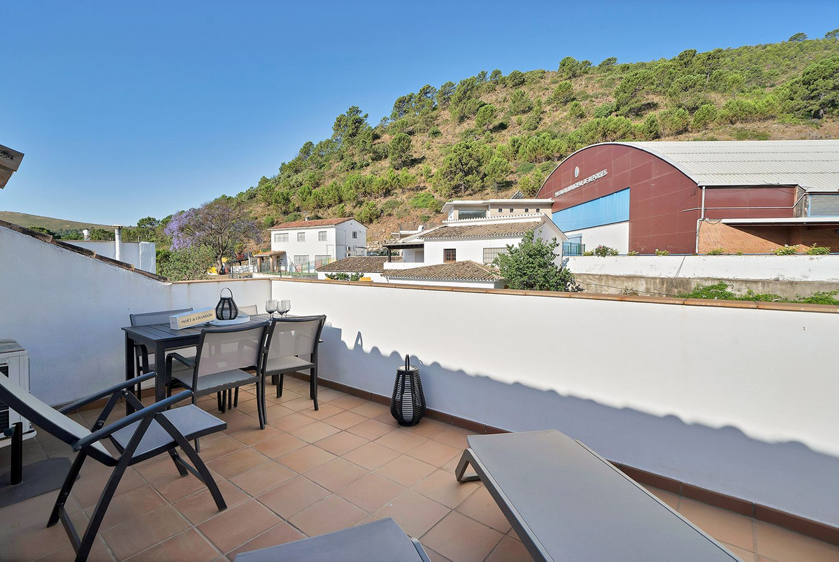 Apartment for sale in Benahavís