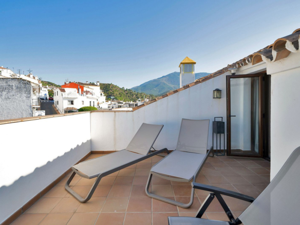 Apartment for sale in Benahavís