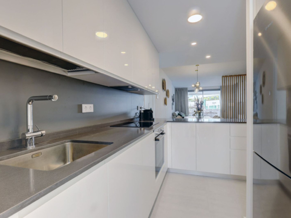 Apartment for sale in Estepona