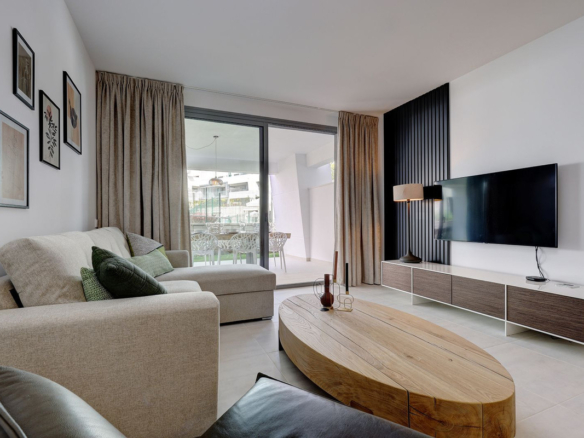 Apartment for sale in Estepona