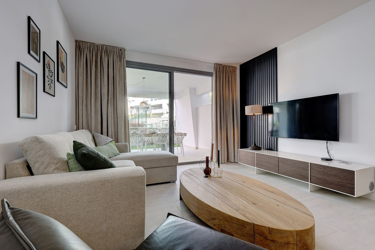 Apartment for sale in Estepona