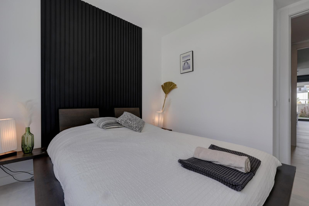 Apartment for sale in Estepona