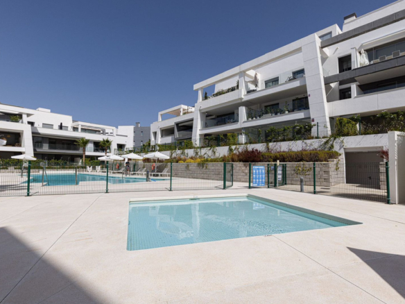 Apartment for sale in Estepona