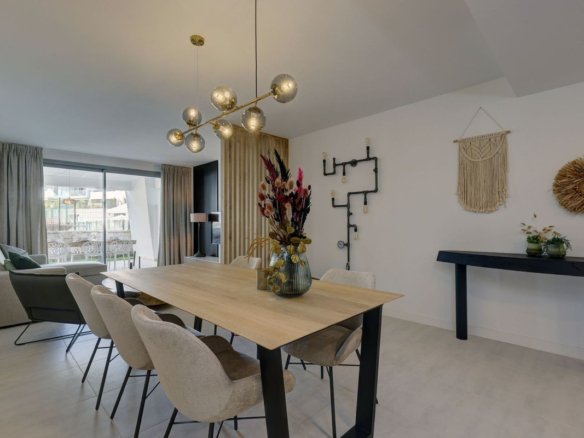 Apartment for sale in Estepona