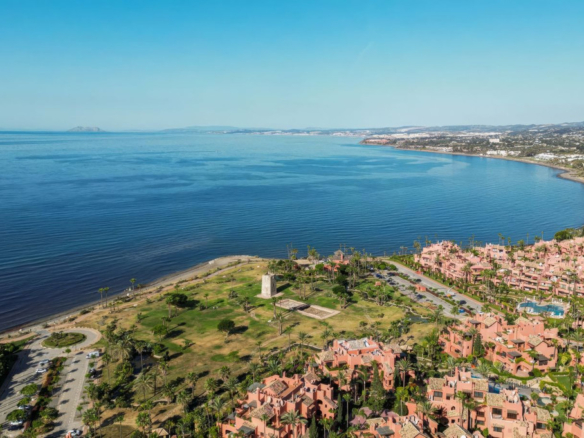 Apartment for sale in Estepona