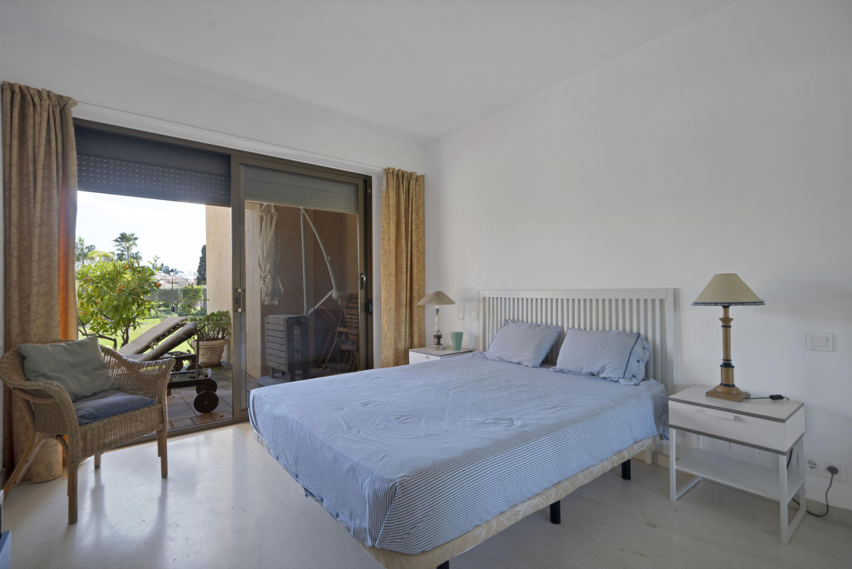 Apartment for sale in Estepona