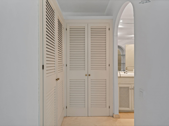 Apartment for sale in Estepona
