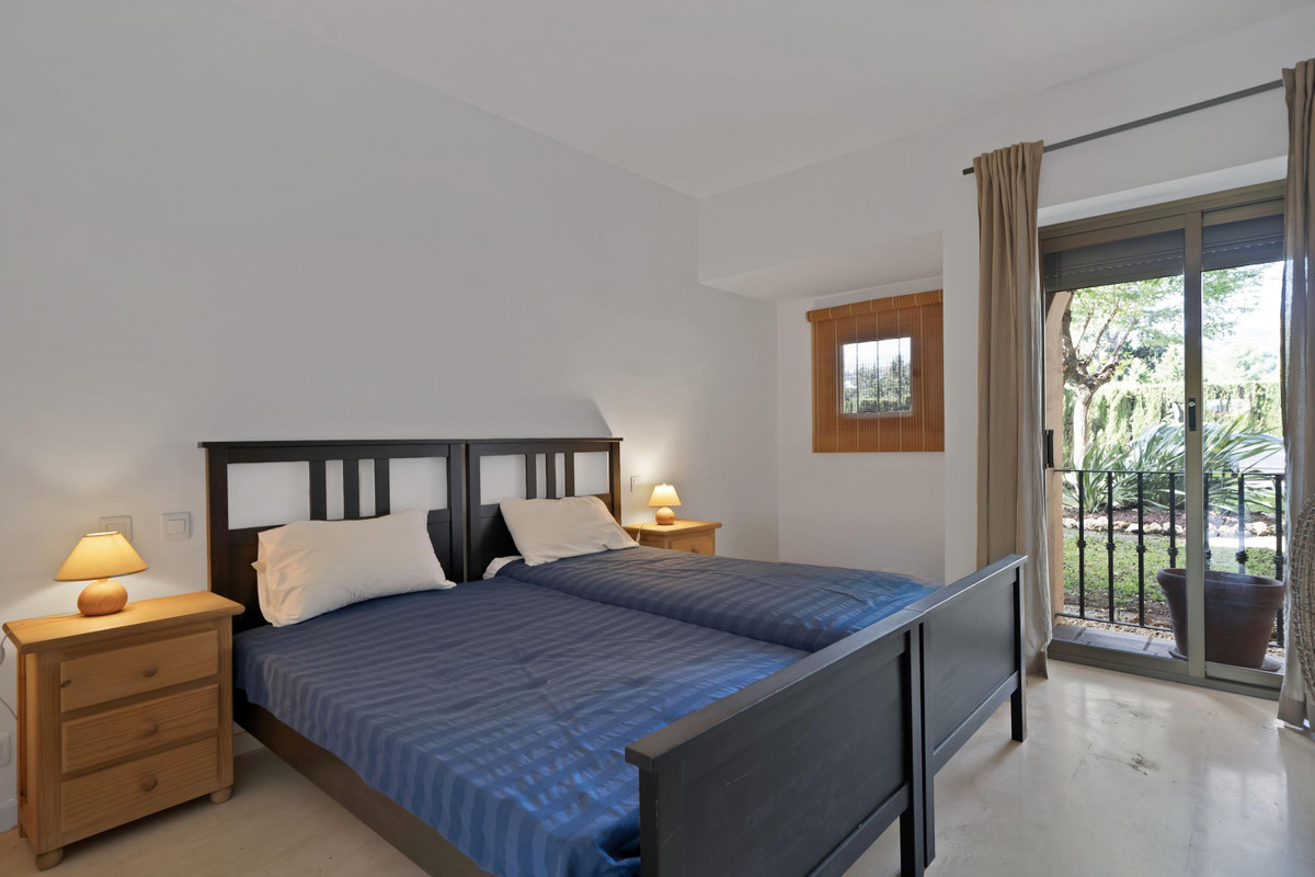 Apartment for sale in Estepona