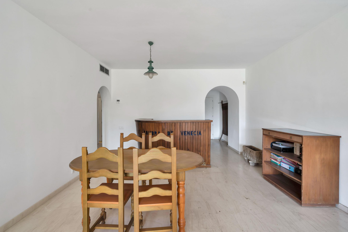 Apartment for sale in Estepona