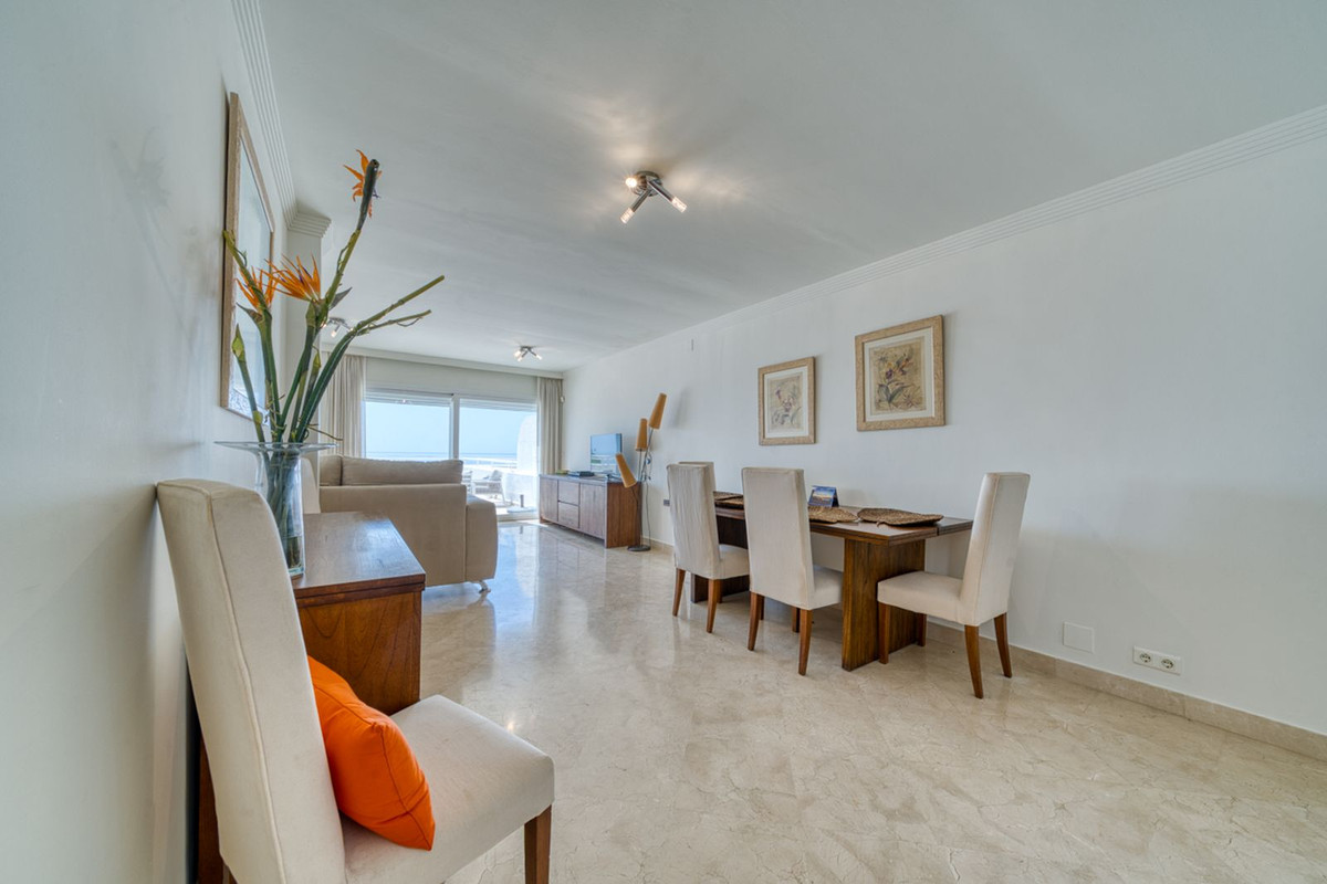 Apartment for sale in Estepona