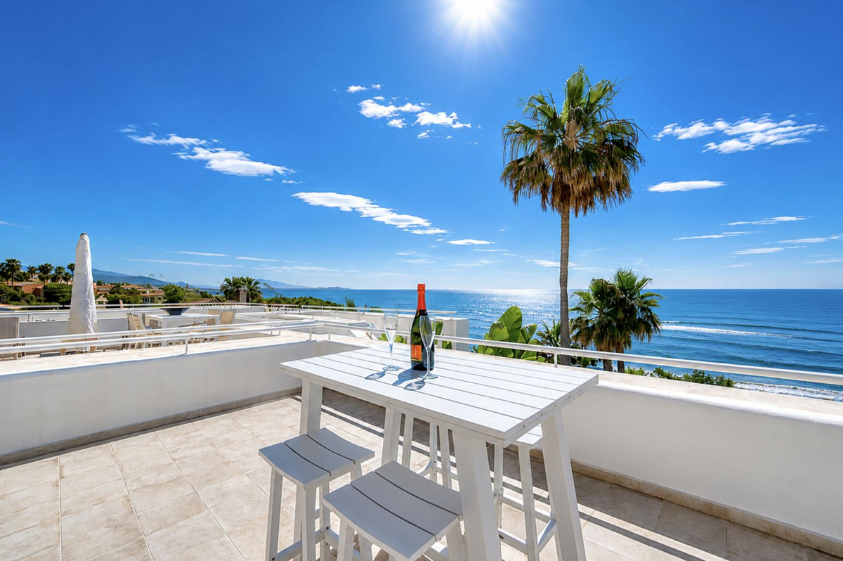 Apartment for sale in Estepona