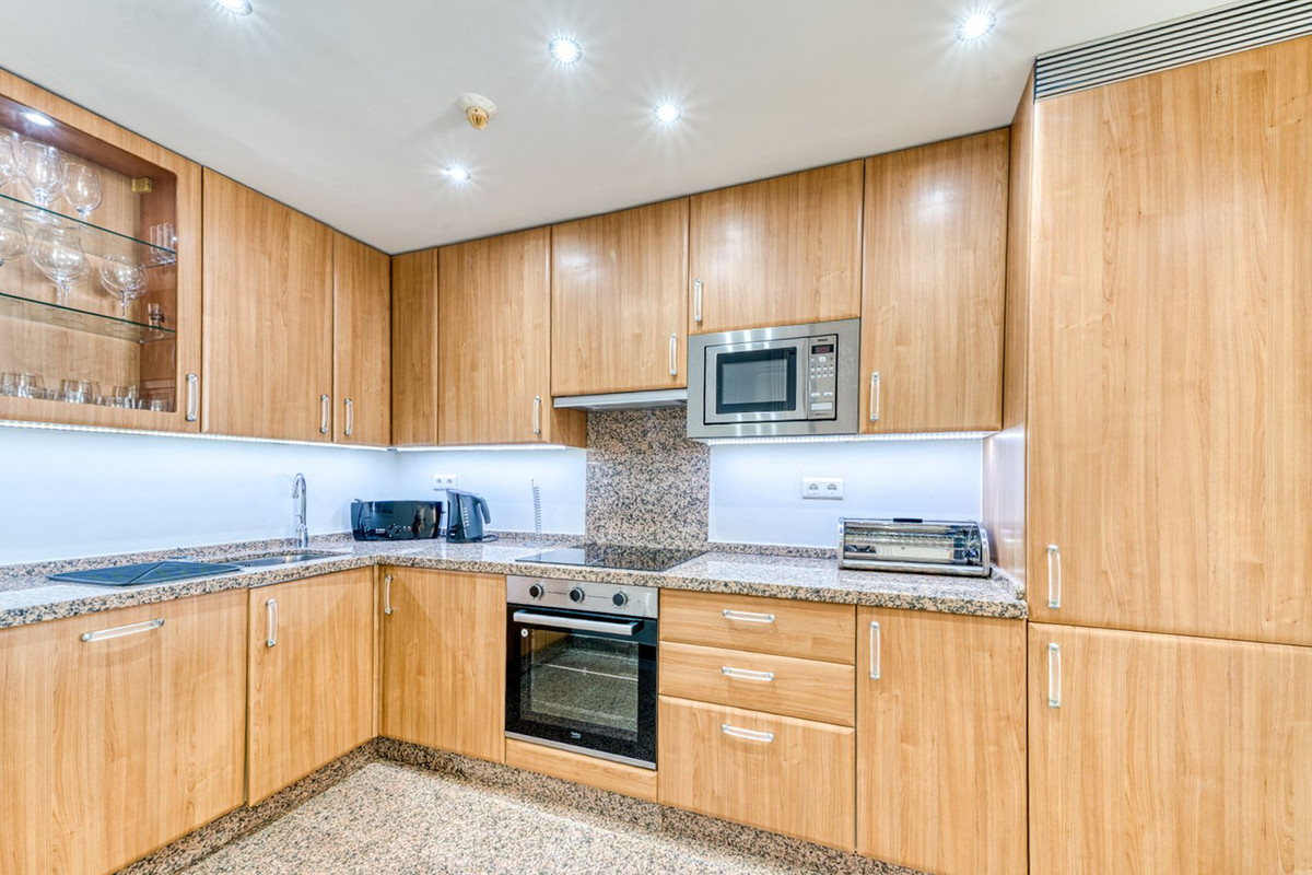 Apartment for sale in Estepona