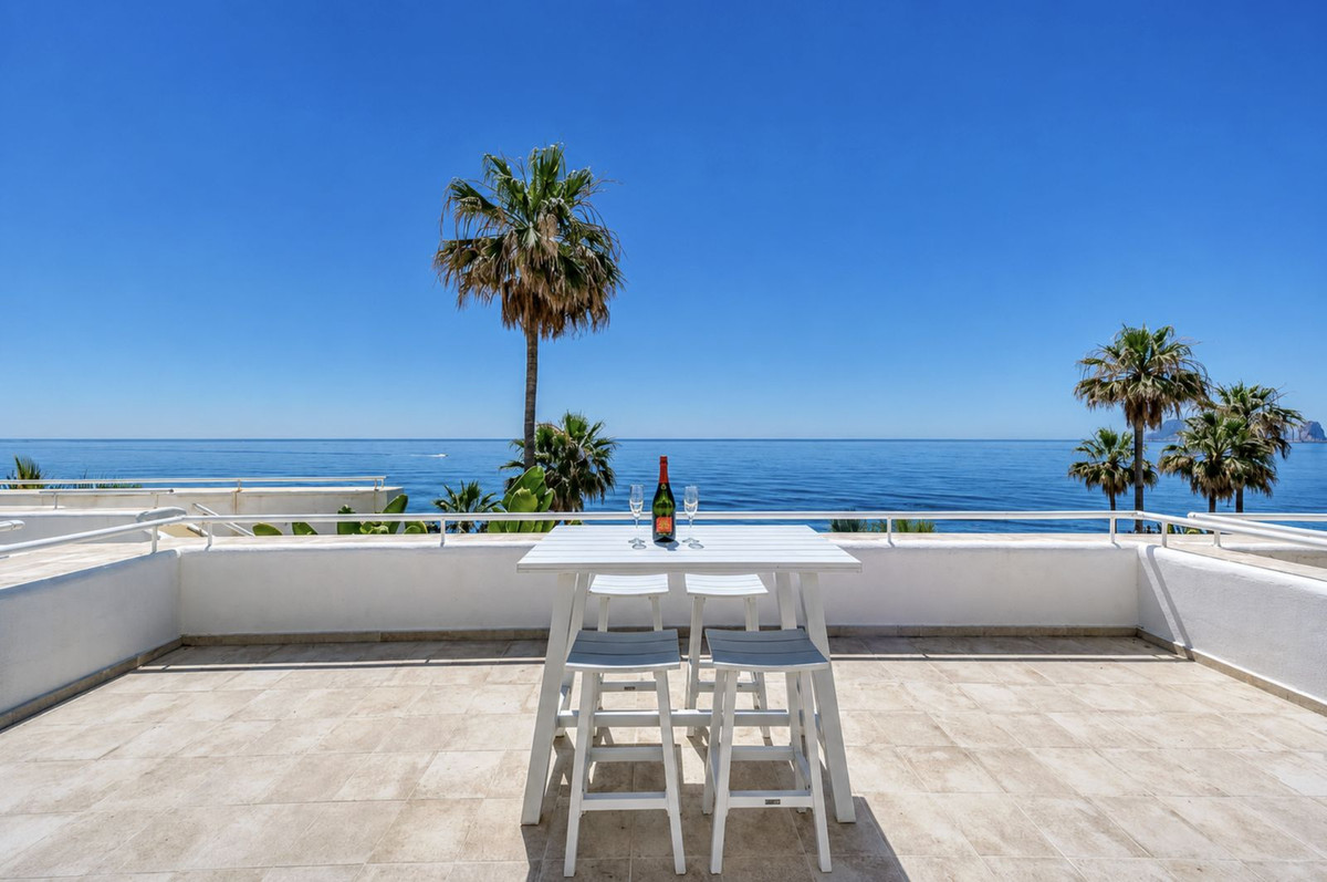 Apartment for sale in Estepona