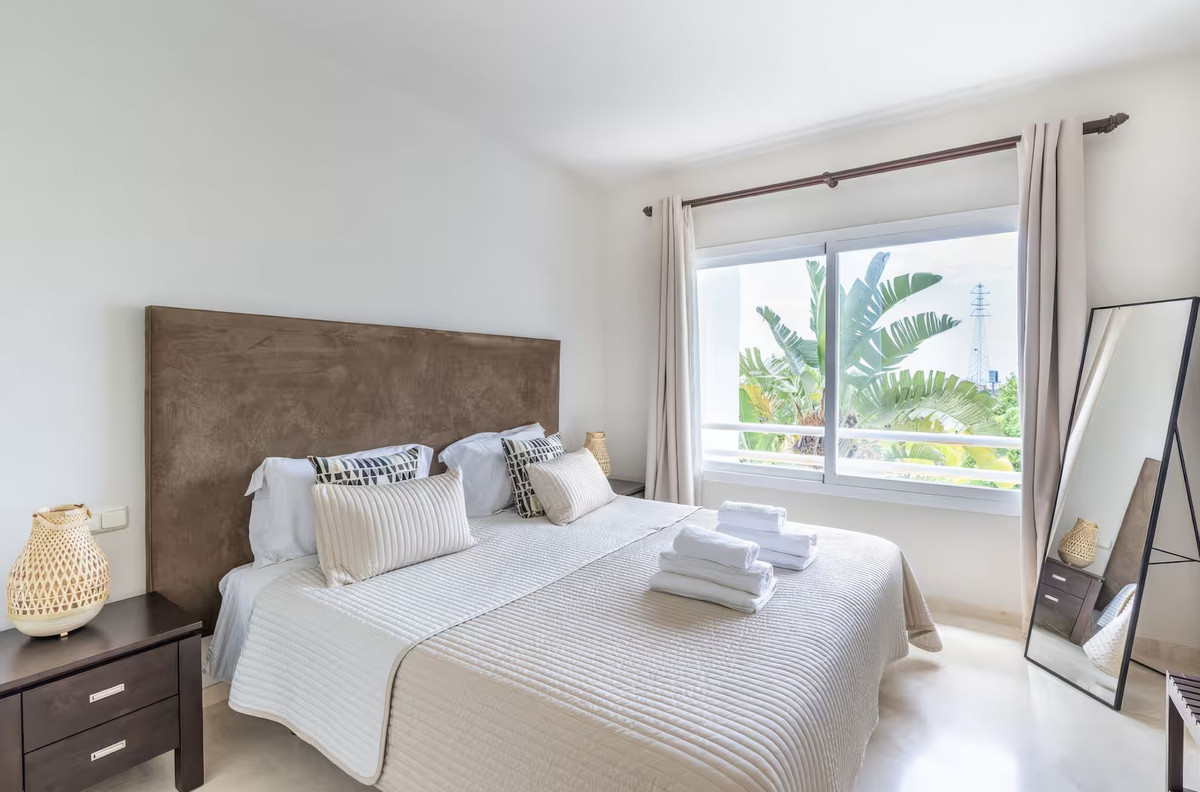 Apartment for sale in Estepona