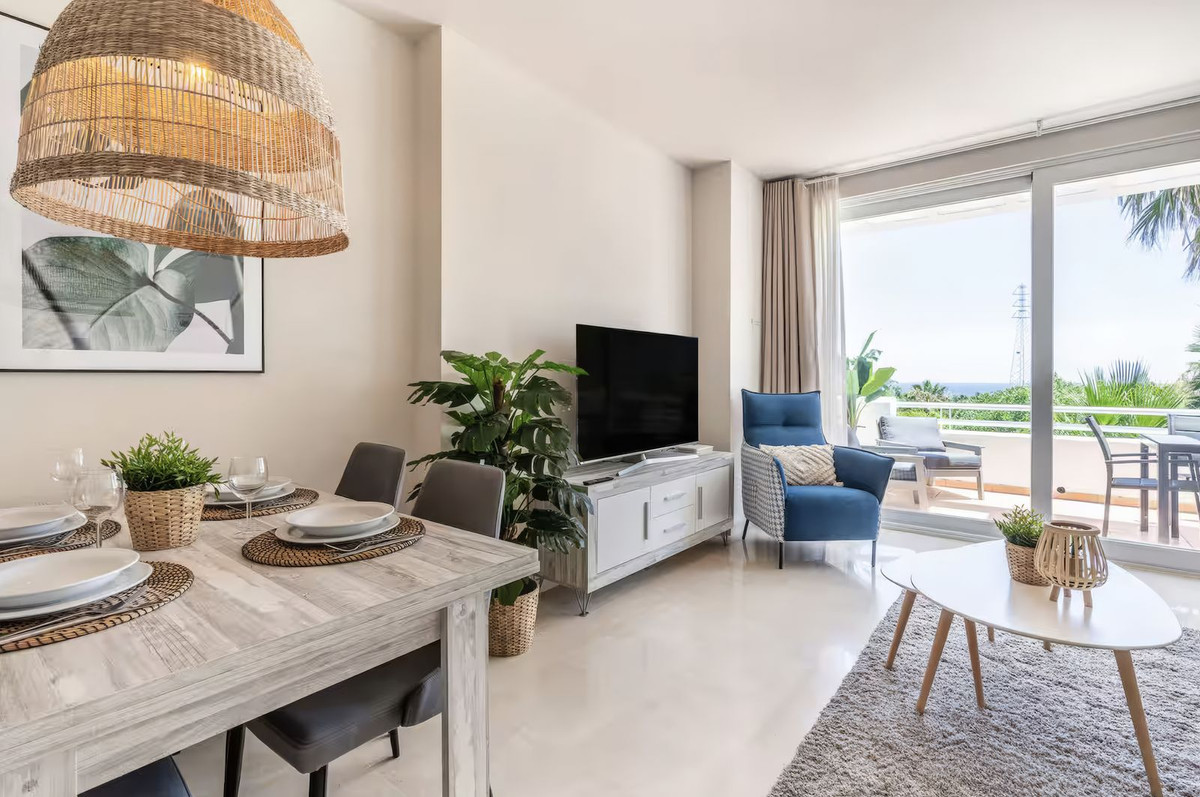 Apartment for sale in Estepona