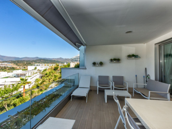 Apartment for sale in Estepona