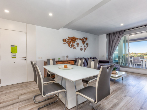 Apartment for sale in Estepona