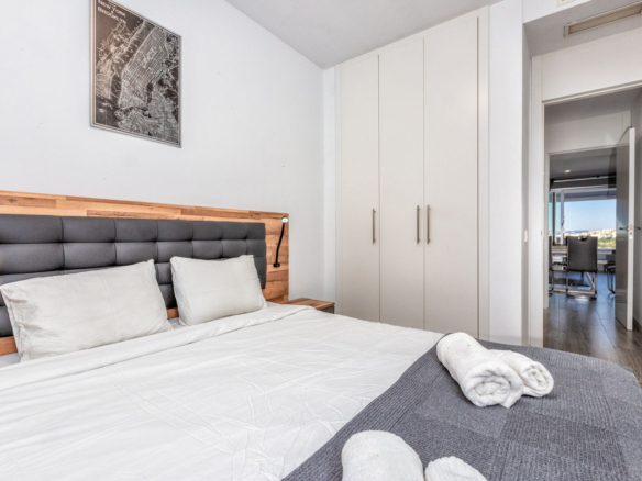 Apartment for sale in Estepona