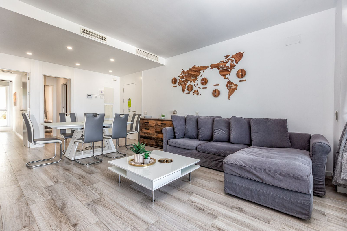 Apartment for sale in Estepona