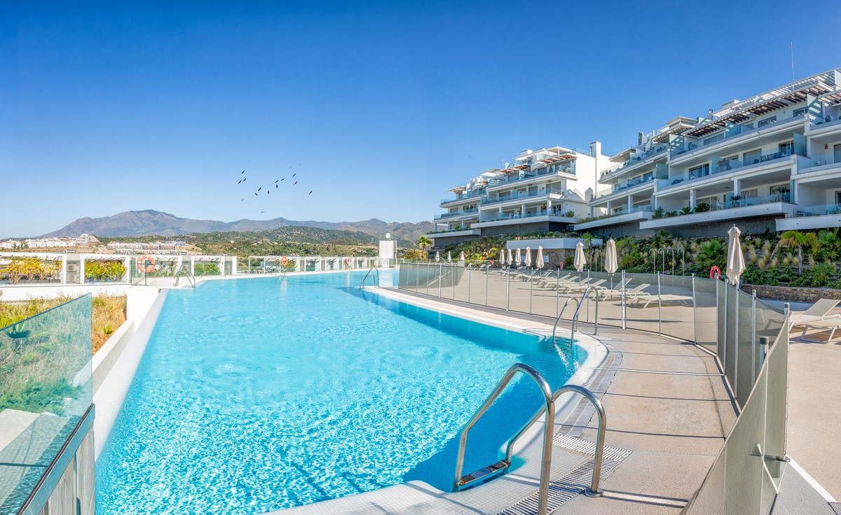 Apartment for sale in Estepona