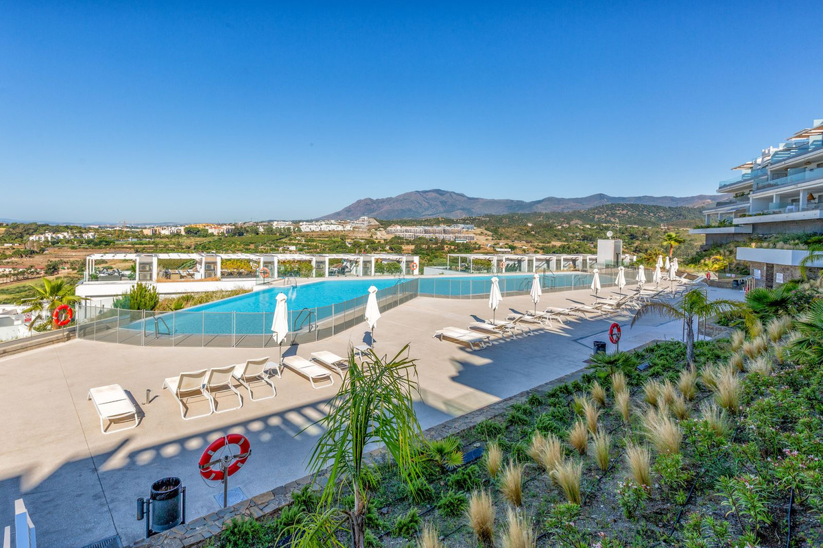 Apartment for sale in Estepona