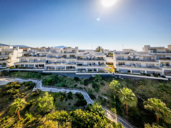 Apartment for sale in Estepona