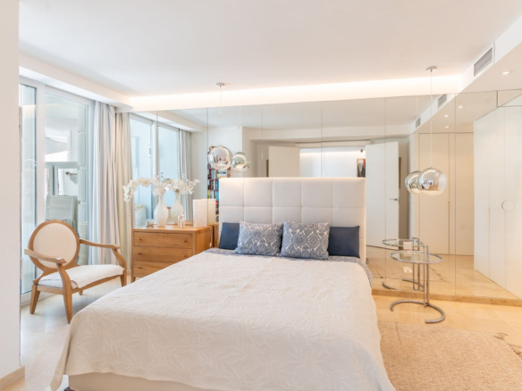 Apartment for sale in Estepona