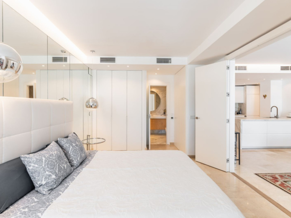 Apartment for sale in Estepona