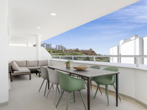 Apartment for sale in Estepona