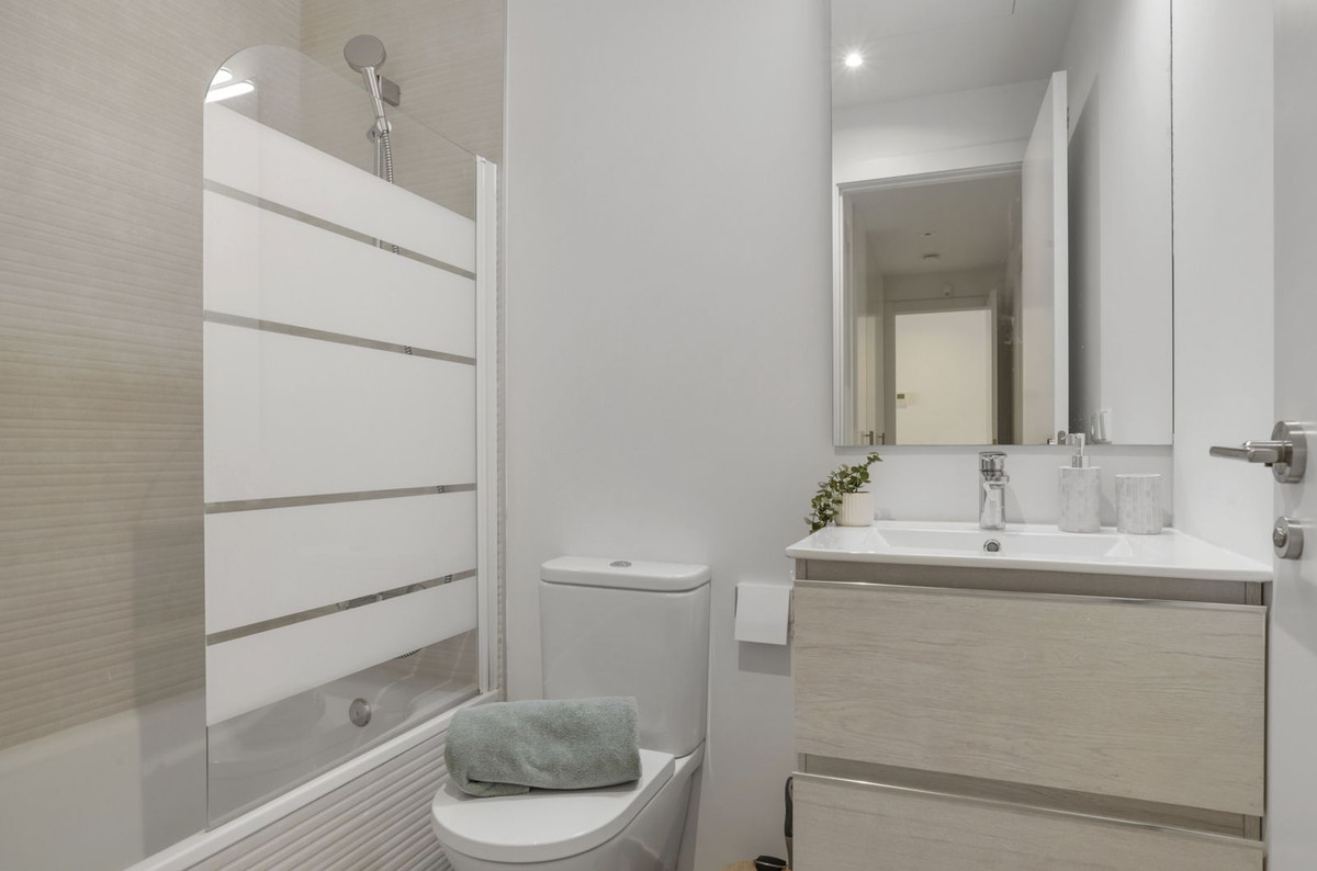 Apartment for sale in Estepona