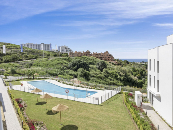 Apartment for sale in Estepona
