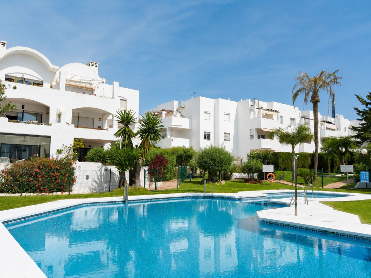 Apartment for sale in Estepona