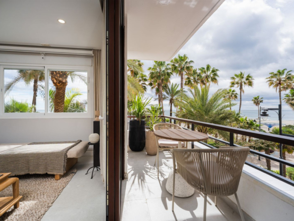 Apartment for sale in Estepona