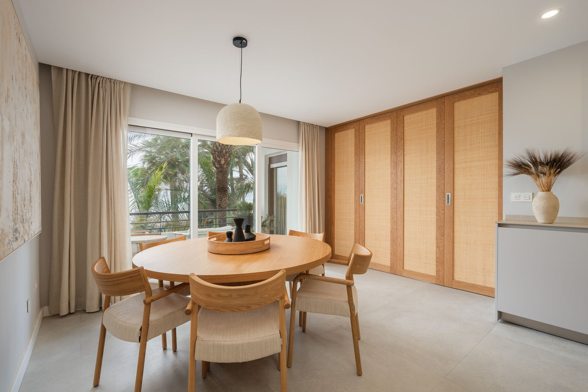 Apartment for sale in Estepona