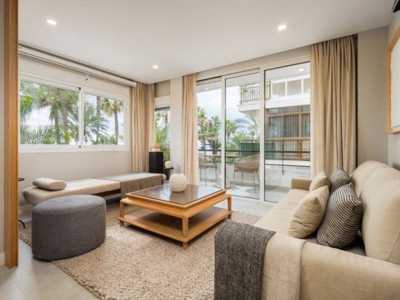 Apartment for sale in Estepona