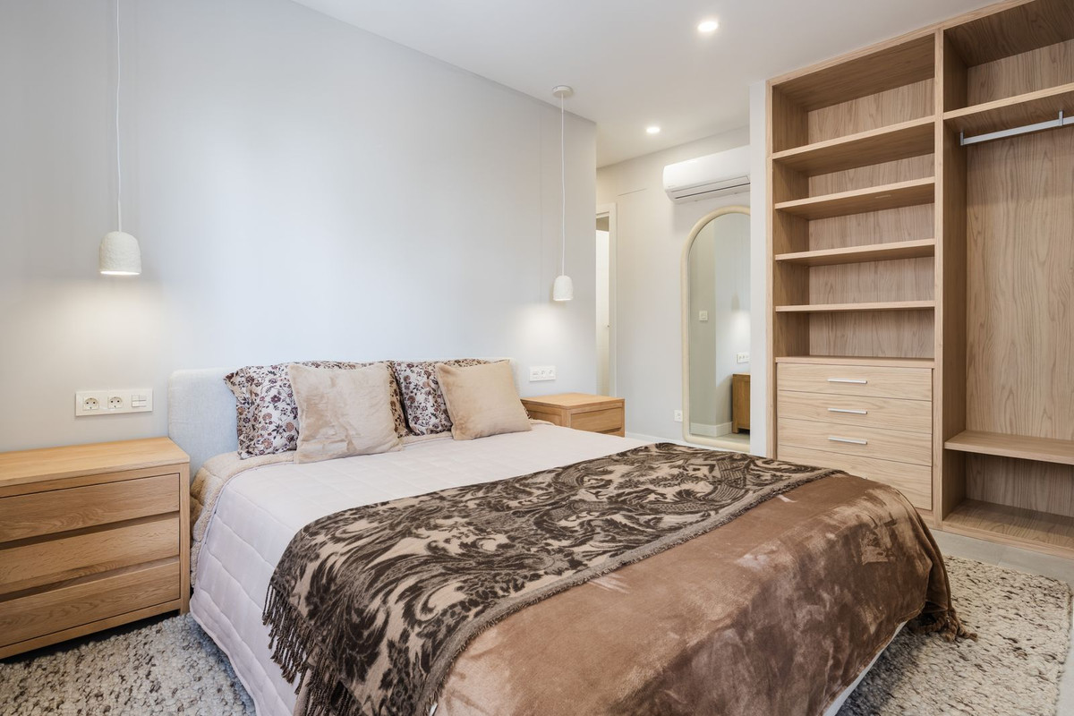 Apartment for sale in Estepona