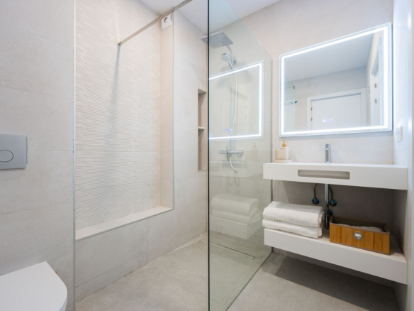 Apartment for sale in Estepona