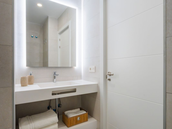 Apartment for sale in Estepona