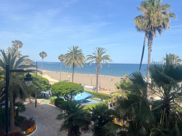 Apartment for sale in Estepona