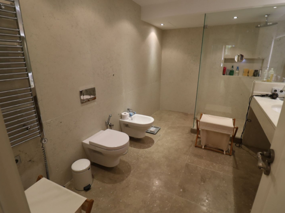 Apartment for sale in Marbella
